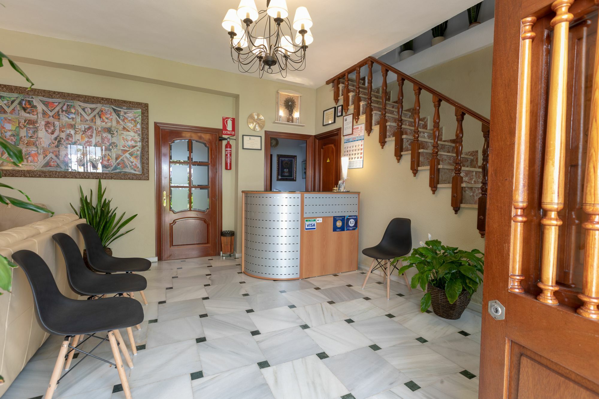 Hostal La Pilarica Marbella Bagian luar foto